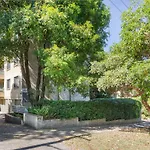 Unit With Balcony Backyard And Parking Near Shops